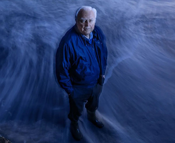 Frank Drake, Pioneer in the Search for Alien Life, Dies at 92