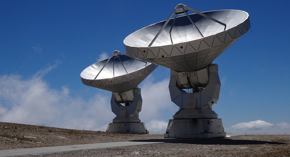 Radio Source from Distant Galaxy Sending Signals 'Like Clockwork'