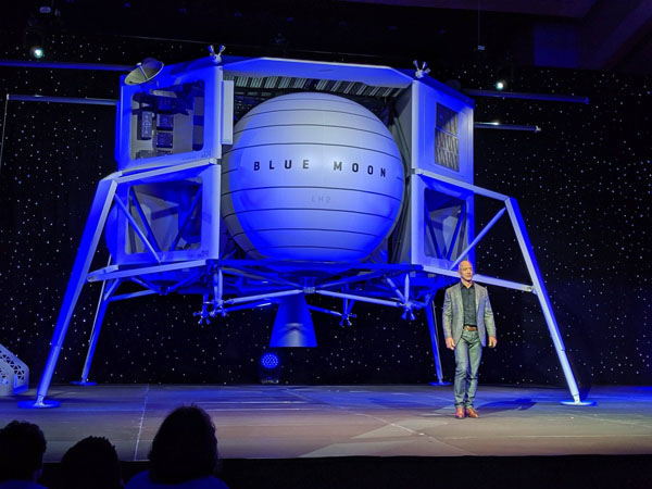 Jeff Bezos Introduces Blue Moon and Plans for Space Colonization