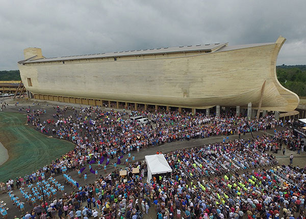 Full Sized Noah's Ark Replica Opens to the Public in Kentucky