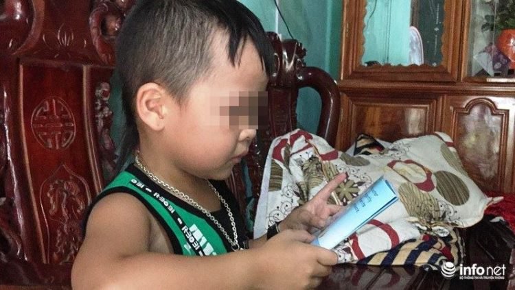 5-Year-Old Vietnamese Boy Inexplicably Speaks Perfect English