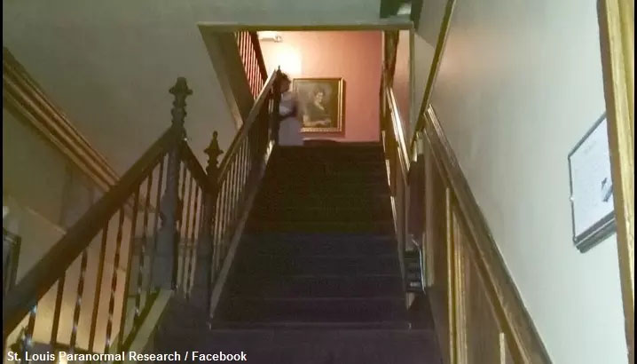 Ghost Photographed at Notoriously Haunted Mansion in St. Louis?