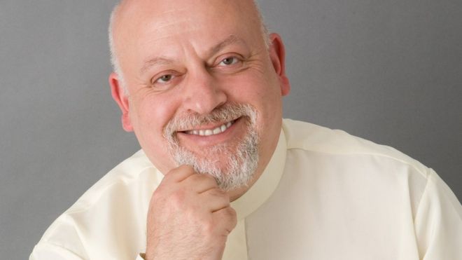 Famed Astrologer Jonathan Cainer Dies Aged 58