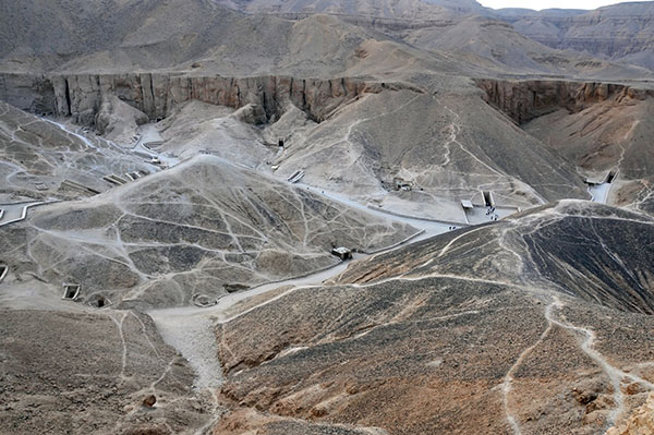 King Tut's Wife May Be Buried in Newly Discovered Tomb