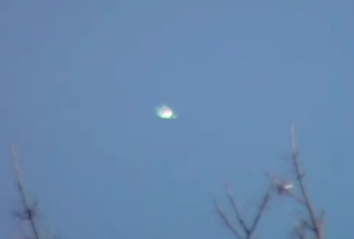 Flashing 'UFO' Recorded by Witness in South Carolina