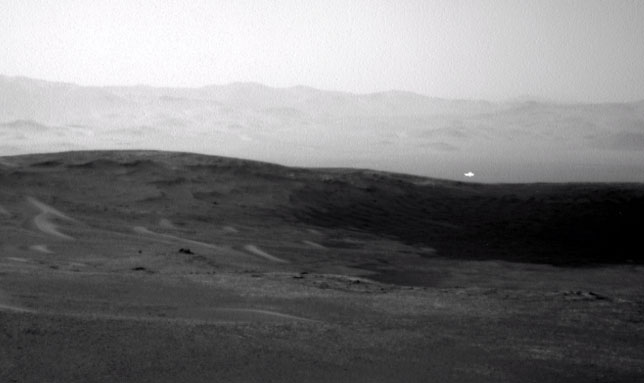Rover Captures Picture of 'Mysterious Glowing Anomaly' on Mars