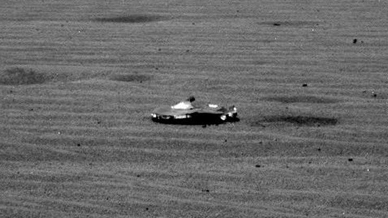 'Mysterious Object' Spotted on NASA Rover Images