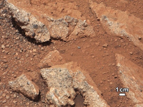 Earth's Ancient Soil Older Than Expected, Similar to Mars Dust