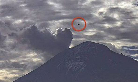 'Cigar-Shaped' UFO Spotted Hovering Over Mexican Volcano