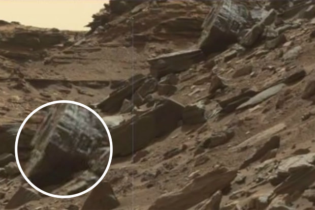 Alien Writing Spotted on Mars?