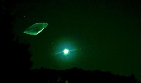Green 'UFO' Caught on Camera in Texas
