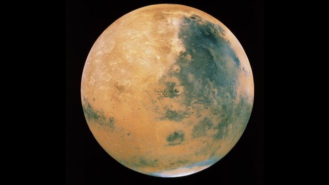 Liquid Water 'Lake' Revealed on Mars