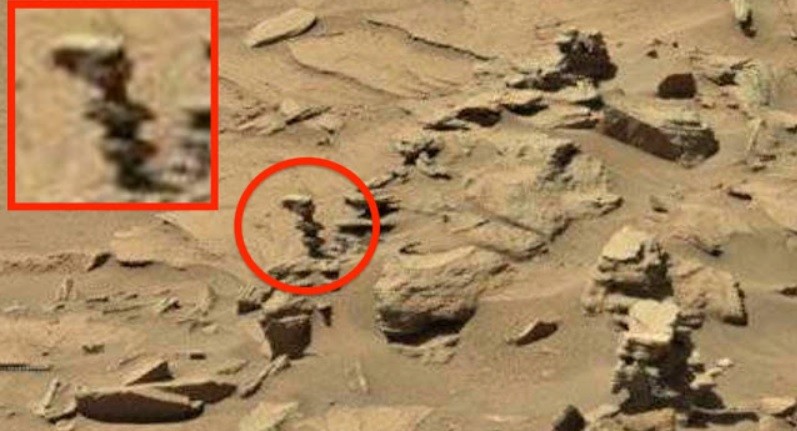 'Alien Statue' Spotted in Latest Mars Images?