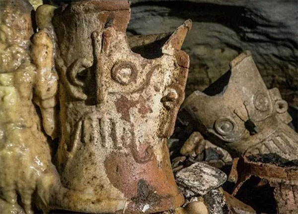 Ancient Mayan 'Ritual Cave' Found Full of Precious Relics