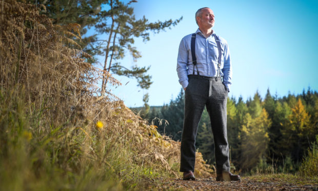 Ufologist Seeks Hillwalkers Who Photographed 'UFO' in 1990