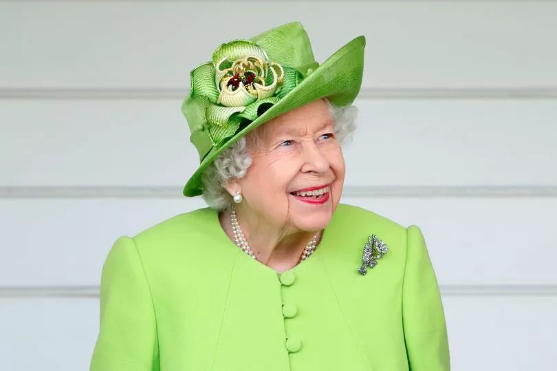 Late Queen Sent Advisor to Investigate UFO Crop-circle Sighting