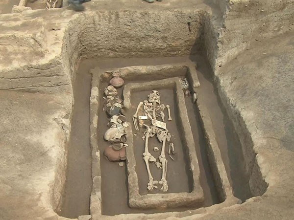 Skeletons of Ancient Chinese 'Giants' Discovered by Scientists