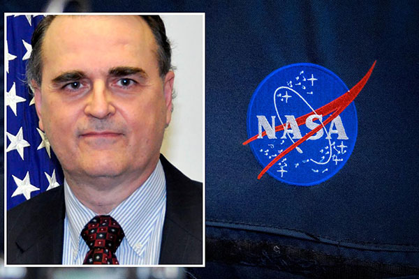 Top ex-NASA Official Claims He Saw Footage of 'Flying Saucer'