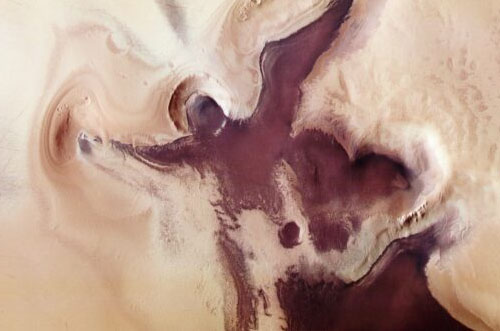 'Christmas Angel' Spotted On Mars by ESA Satellite