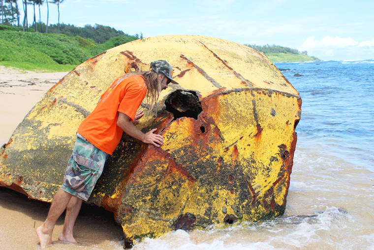 Beached 'UFO' Creates Waves in Hawaii