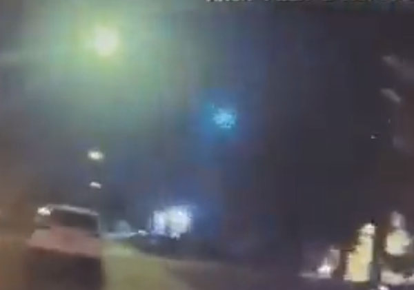 Vegas Cop Records 'UFO', Then Family Spot 'Aliens' in Backyard