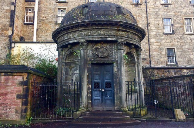 Famous 'Poltergeist' Mausoleum Was Violated by Tomb Raider