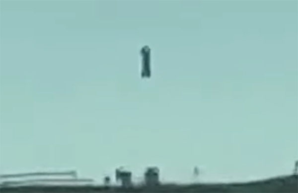 Peculiar 'Pillar' UFO Filmed in Colorado