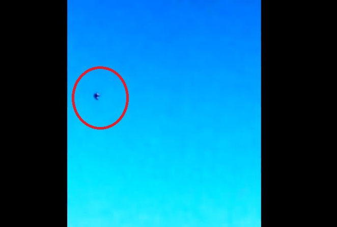 'UFO' Footage Allegedly Recorded Near Area 51