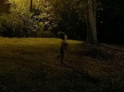 'Paranormal' Figure Appears 'Out of Nowhere' in Full Moon Photo