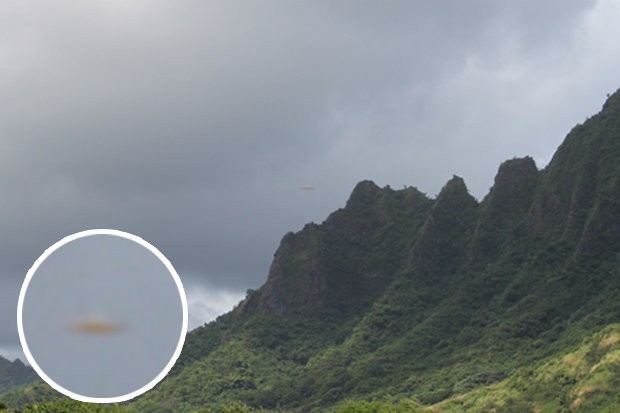 'UFO' Spotted Near Mountain in Hawaii