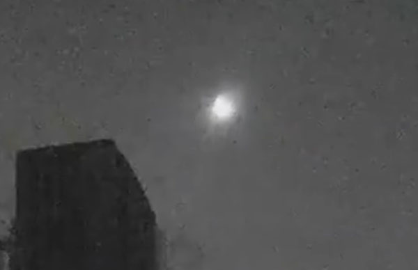 Strange Glowing Disk Filmed by Security Camera in Philadelphia