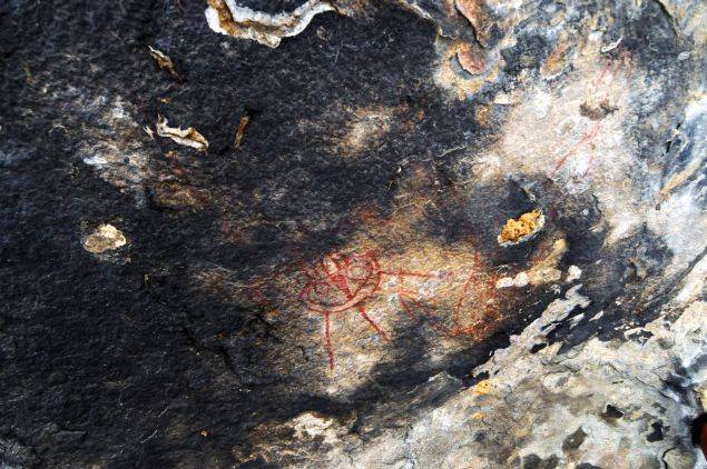 10,000 Year Old Rock Paintings Evidence of UFOs in India?