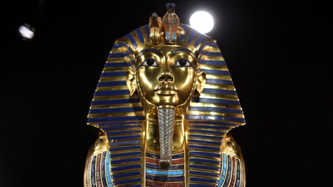 King Tut's Tomb: Evidence Grows for Hidden Chamber