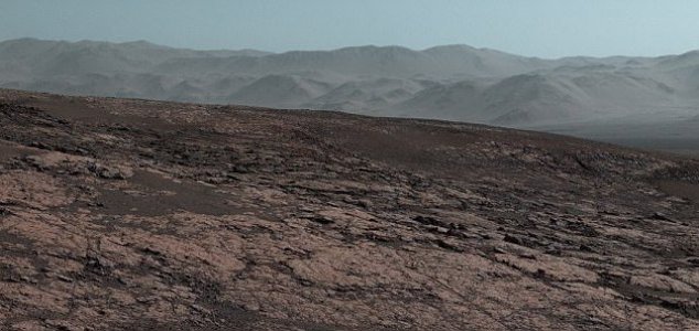 Curiosity Captures Incredible Mars Panorama