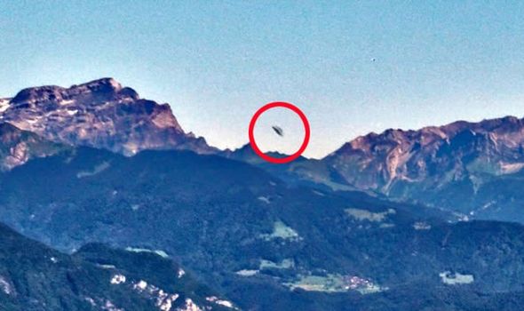 Holiday Makers Snap 'UFO' in Swiss Alps