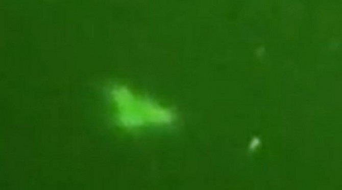 UFO Hunter Spots Triangular UFO Over Melbourne