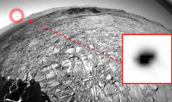 UFOs on Mars Captured by Curiosity Rover Cameras?