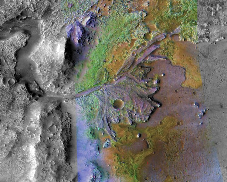 Martian Fossils Could Be Hidden in Ancient Rocks, Scientists Say