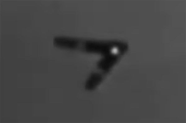 Eerie Boomerang-Shaped UFO Filmed in Texas