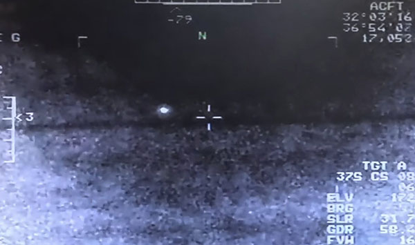 New Leaked US Military Footage Shows Fast-moving UFO