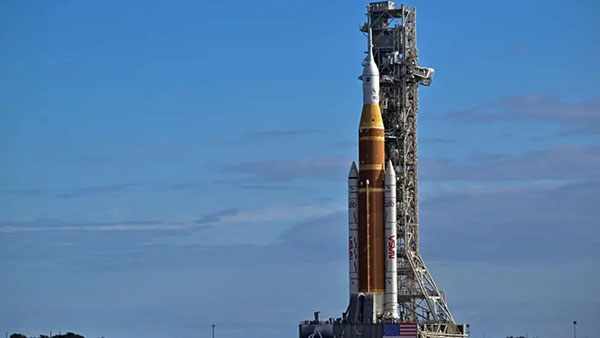 NASA's Artemis II Moon Rocket Arrives at Launch Pad
