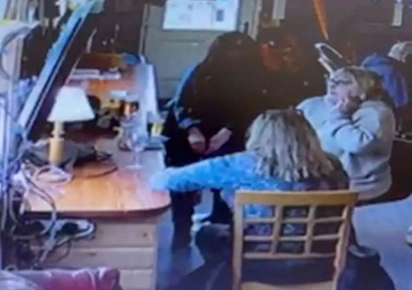 'Ghost' Pushes Drinks Off Bar in CCTV Footage