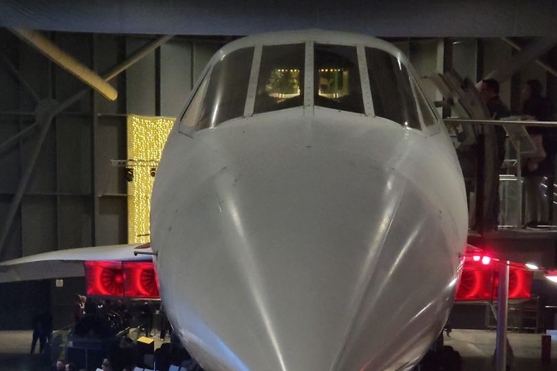 Photo of 'Ghost' Snapped in Empty Concorde Cockpit