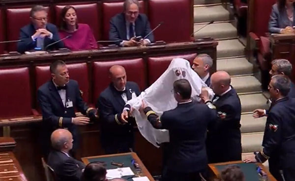 Protesting Lawmaker Dresses as Ghost in Italian Parliament