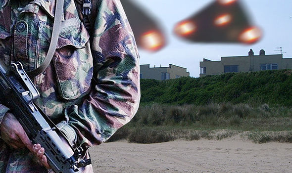 Bait Diggers 'Ordered Off Beach' after Seeing 'Triangle UFOs'