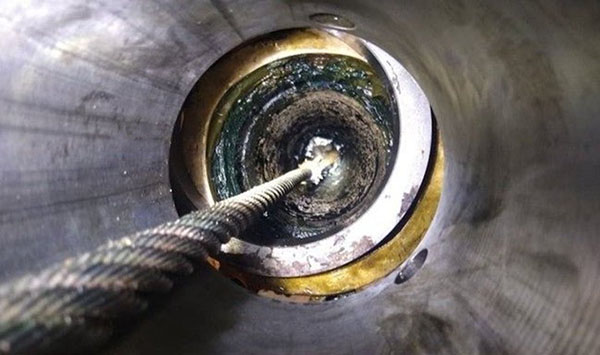 Mysterious 'Black Goo' Life Form Found in Docked Ship