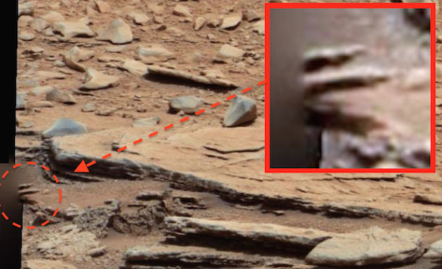 NASA Rover Spots Claw of 'Living Alien' on Mars
