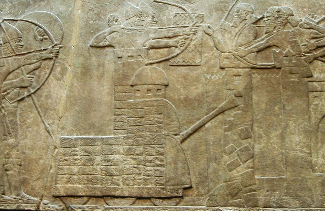 Aliens Built First Airport in 4000 BC, Claims Iraqi Minister
