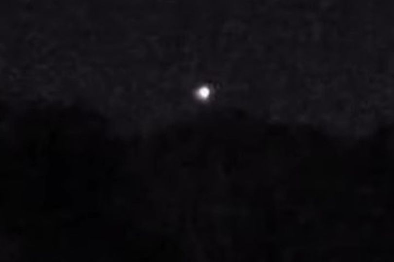'Glowing UFO' Spotted Floating in US Sky for Two Days