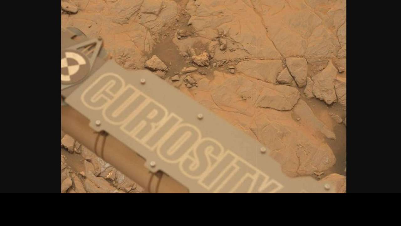 Curiosity Rover Celebrates Six Years on Mars with a Tweet